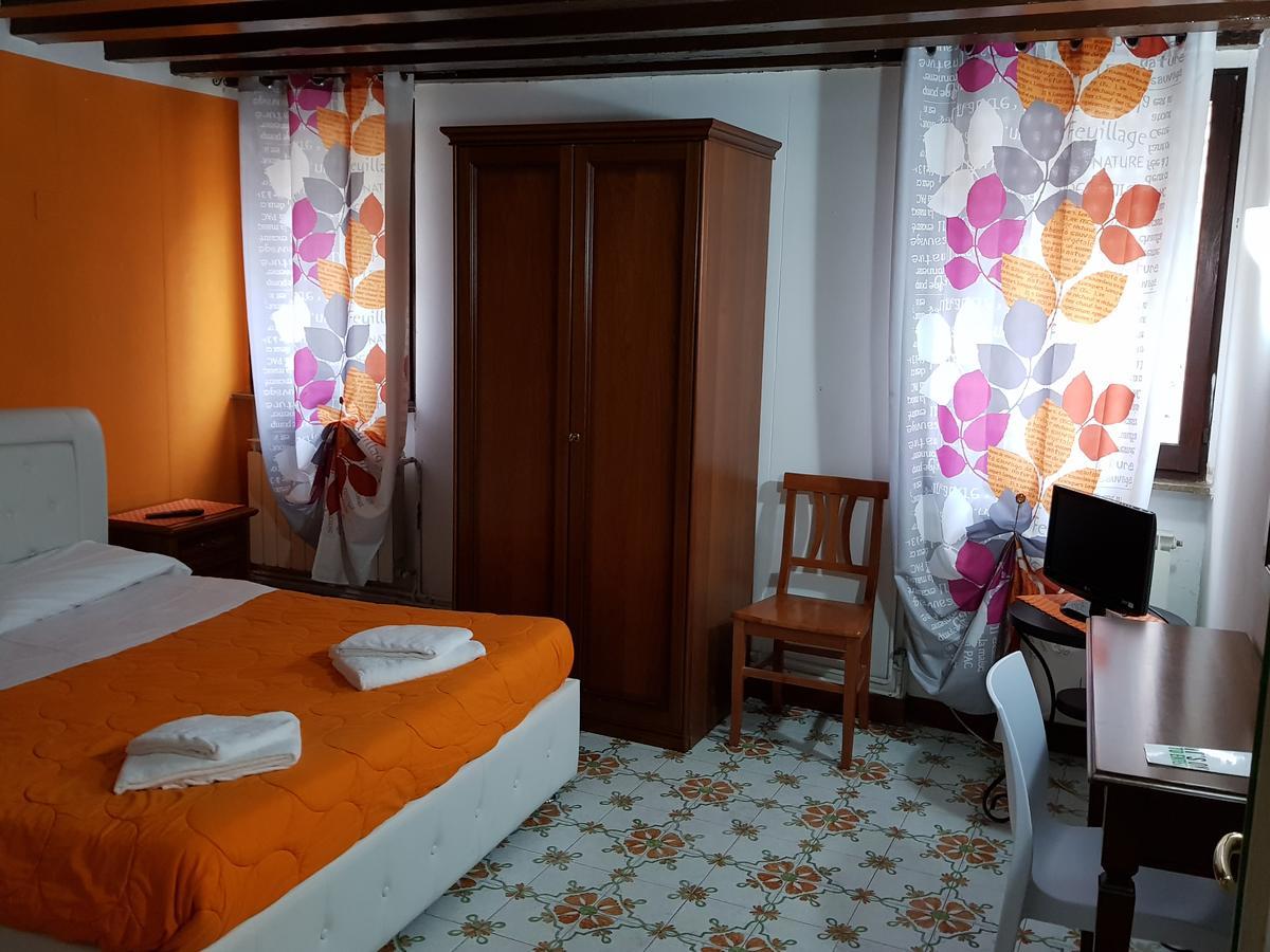 Ca' Del Sol Venezia Bed & Breakfast Exterior photo