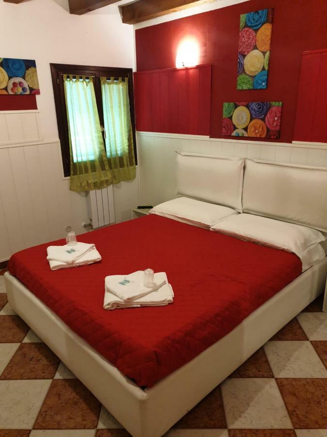 Ca' Del Sol Venezia Bed & Breakfast Exterior photo