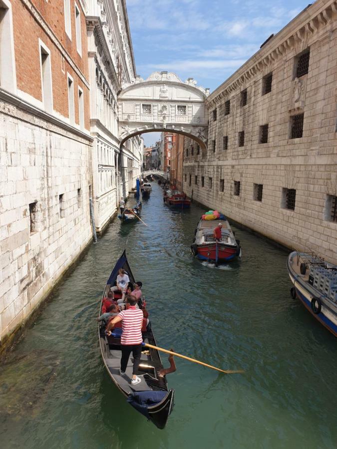 Ca' Del Sol Venezia Bed & Breakfast Exterior photo